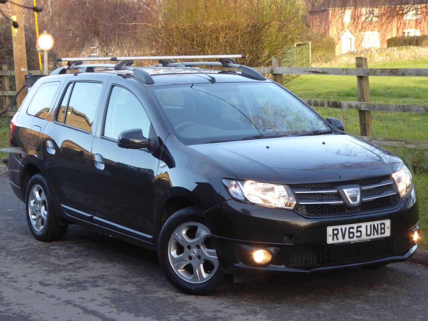 Used Dacia Logan MCV 2015 for sale - 77220812: Photo 4