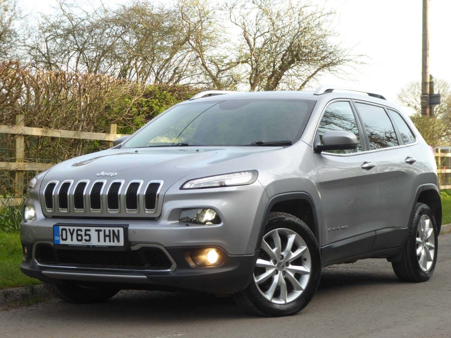Used Jeep Cherokee 2015 for sale - 77965488: Photo 4