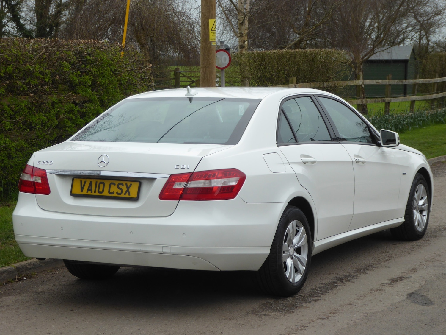 Used Mercedes-Benz E Class 2010 for sale - 77903537: Photo 13