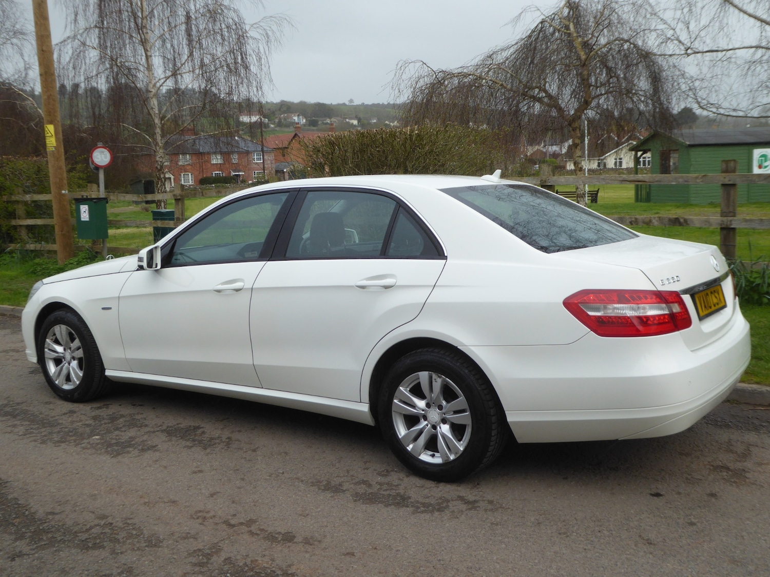 Used Mercedes-Benz E Class 2010 for sale - 77903537: Photo 20