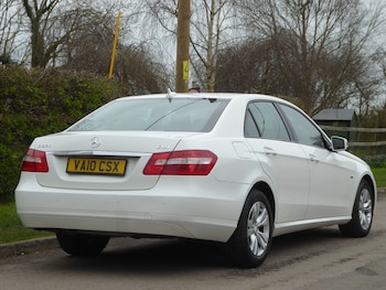 Used Mercedes-Benz E Class 2010 for sale - 77903537: Photo