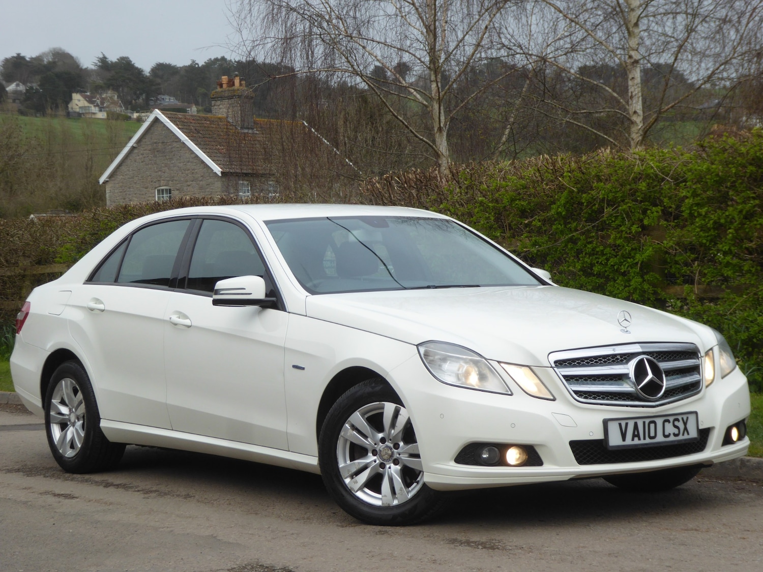 Used Mercedes-Benz E Class 2010 for sale - 77903537: Photo 9