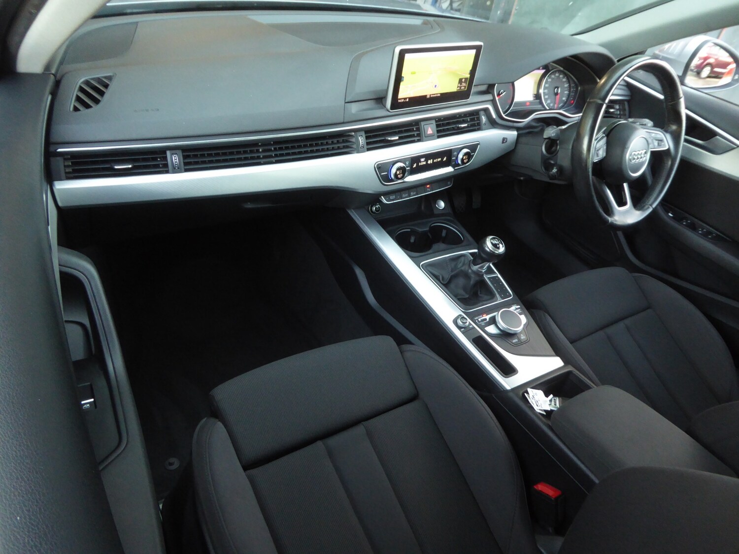 Used Audi A4 2016 for sale - 76983917: Photo 10