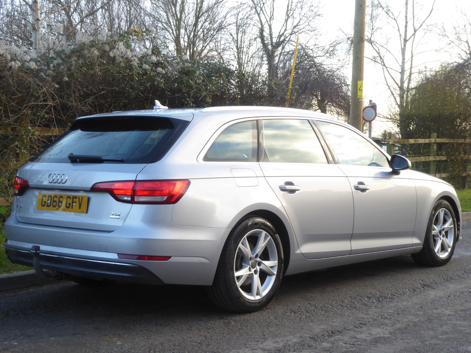 Used Audi A4 2016 for sale - 76983917: Photo 3