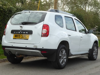 Used Dacia Duster 2015 for sale - 76126518: Photo
