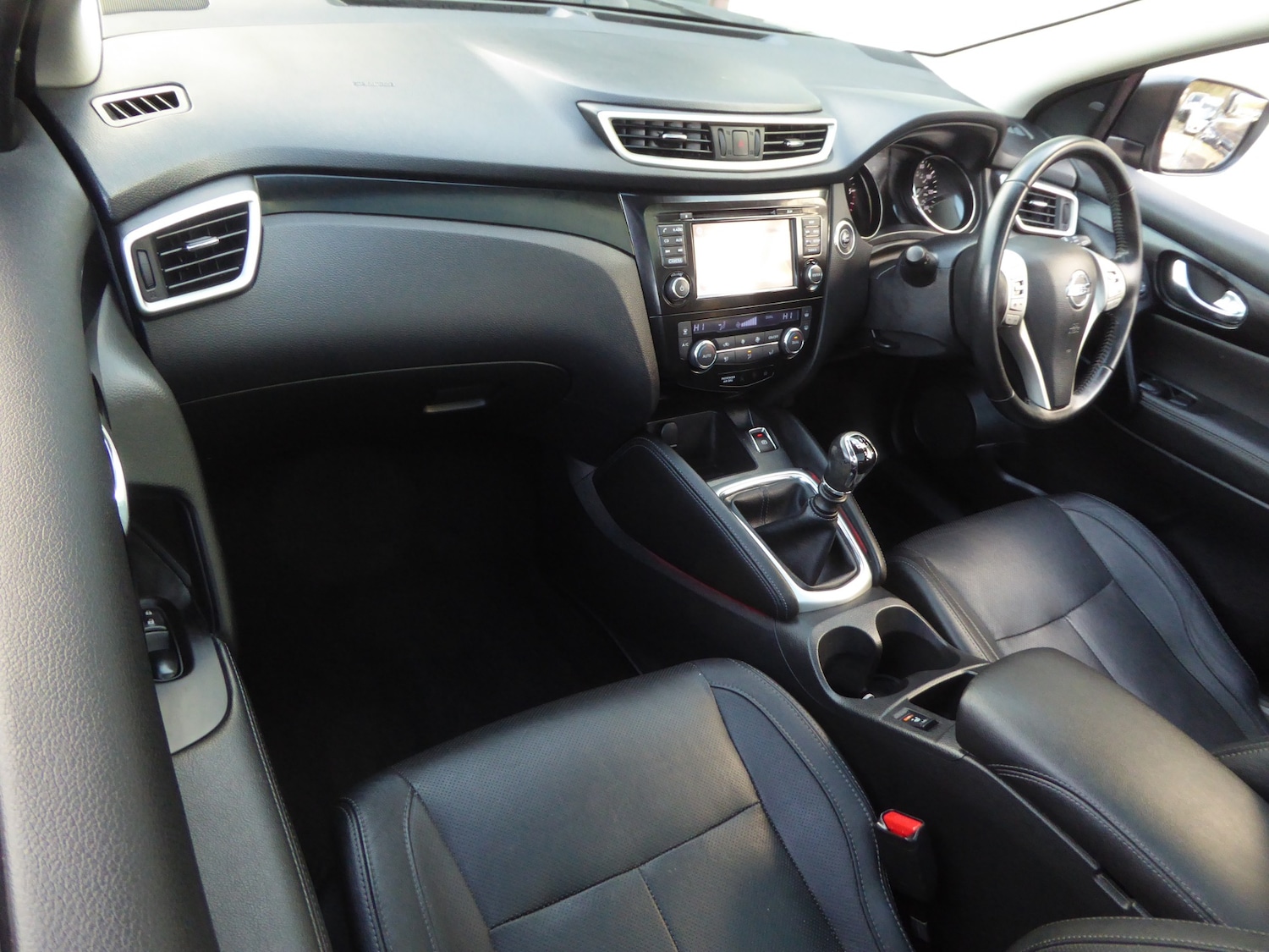 Used Nissan Qashqai 2017 for sale - 77114441: Photo 13