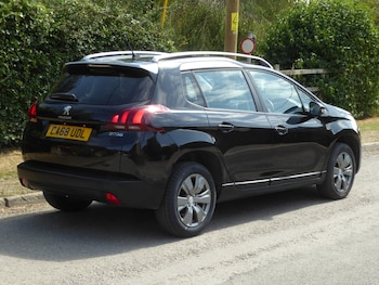 Used Peugeot 2008 2019 for sale - 75525396: Photo