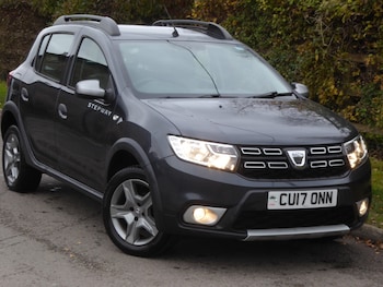 Used Dacia Sandero Stepway 2017 for sale - 76492476: Photo