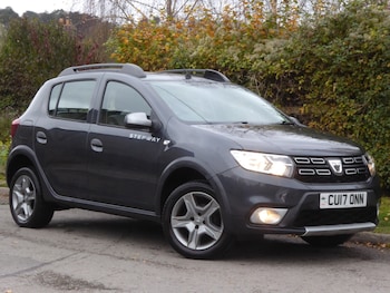Used Dacia Sandero Stepway 2017 for sale - 76492476: Photo