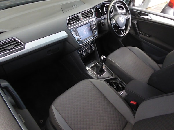 Used Volkswagen Tiguan 2017 for sale - 76035694: Photo 10