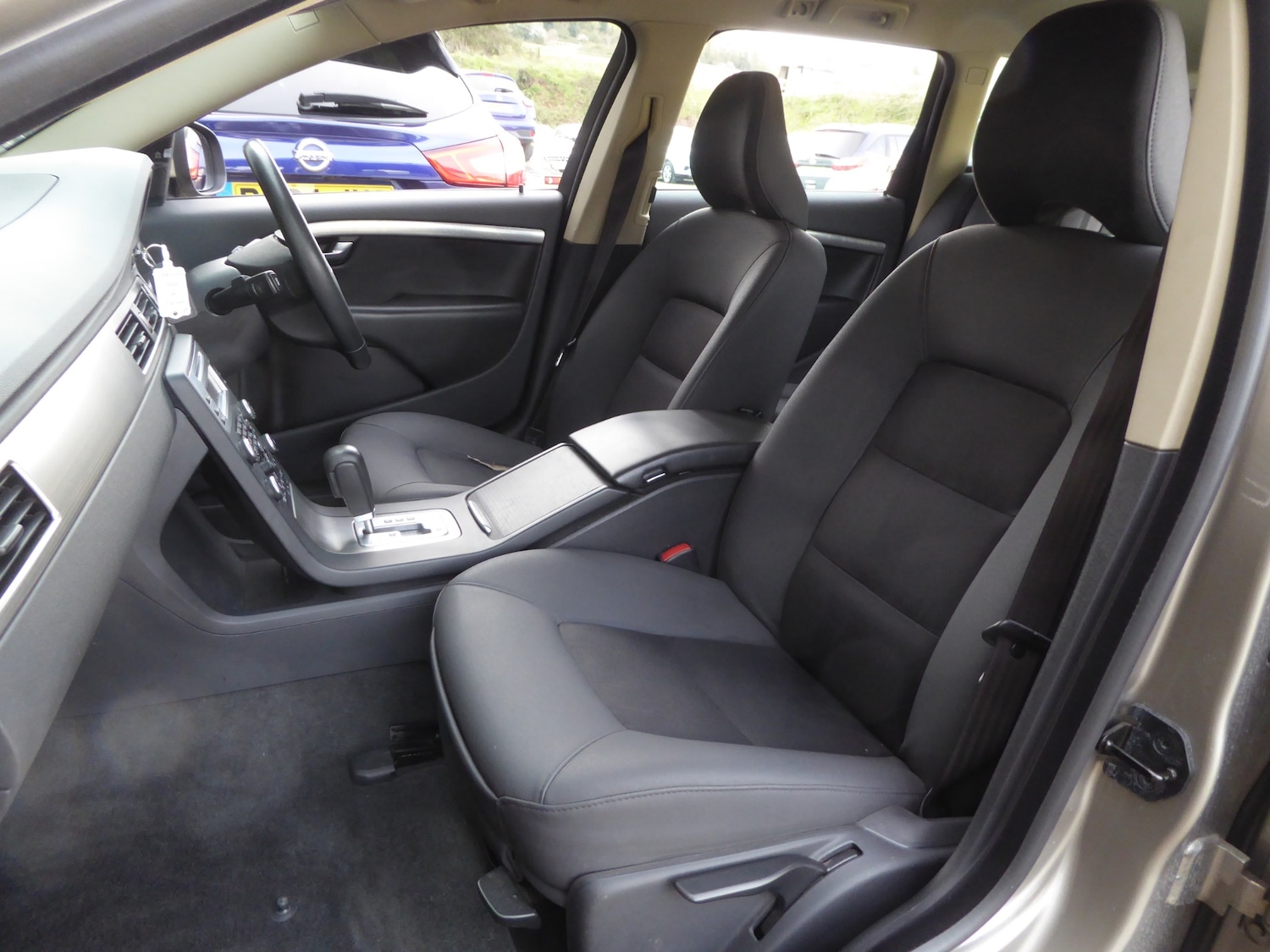 Used Volvo V70 2008 for sale - 77950335: Photo 16