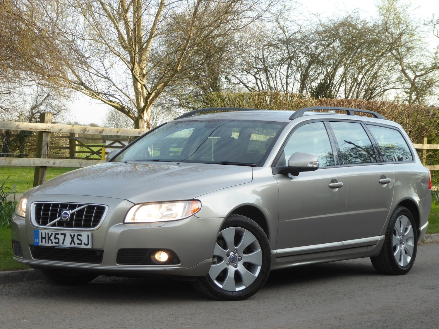 Used Volvo V70 2008 for sale - 77950335: Photo 23