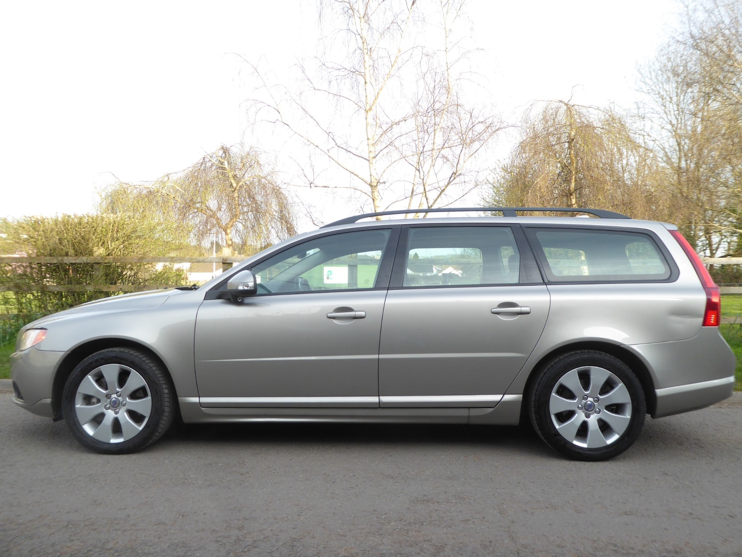 Used Volvo V70 2008 for sale - 77950335: Photo 6