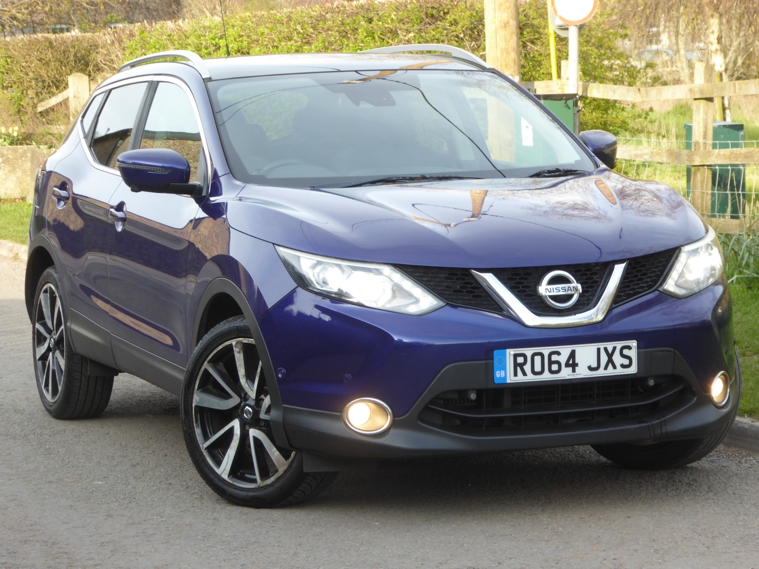 Used Nissan Qashqai 2014 for sale - 77965574: Photo 2