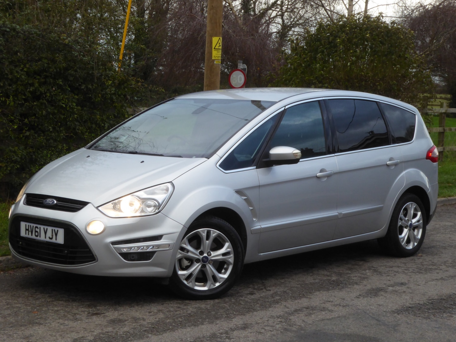 Used Ford S-Max 2011 for sale - 76684452: Photo 3