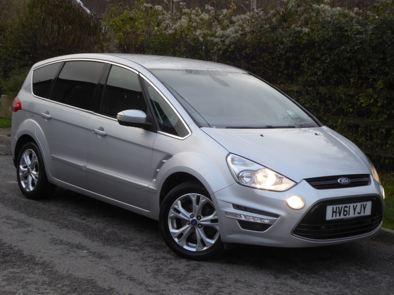 Used Ford S-Max 2011 for sale - 76684452: Photo 9