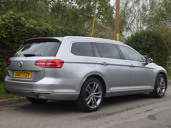 Used Volkswagen Passat 2017 for sale - 75972722: Photo