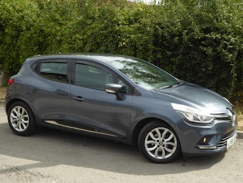Used Renault Clio 2016 for sale - 79583937: Photo