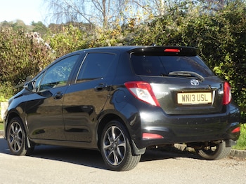 Used Toyota Yaris 2013 for sale - 76578099: Photo