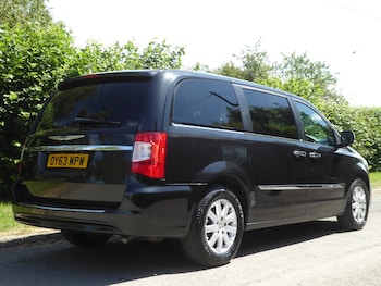 Used Chrysler Grand Voyager 2013 for sale - 79125658: Photo