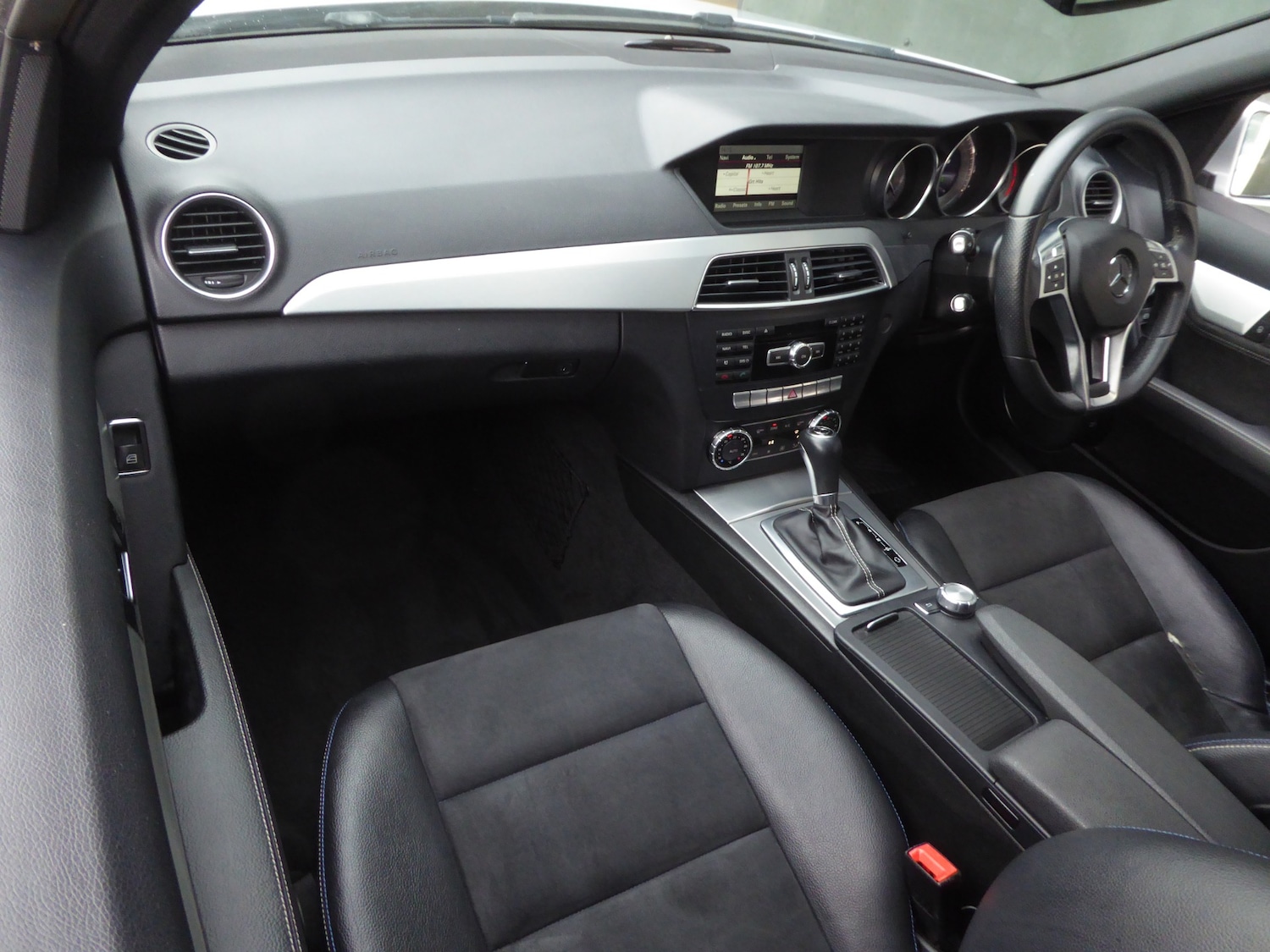 Used Mercedes-Benz C Class 2014 for sale - 77368009: Photo 10