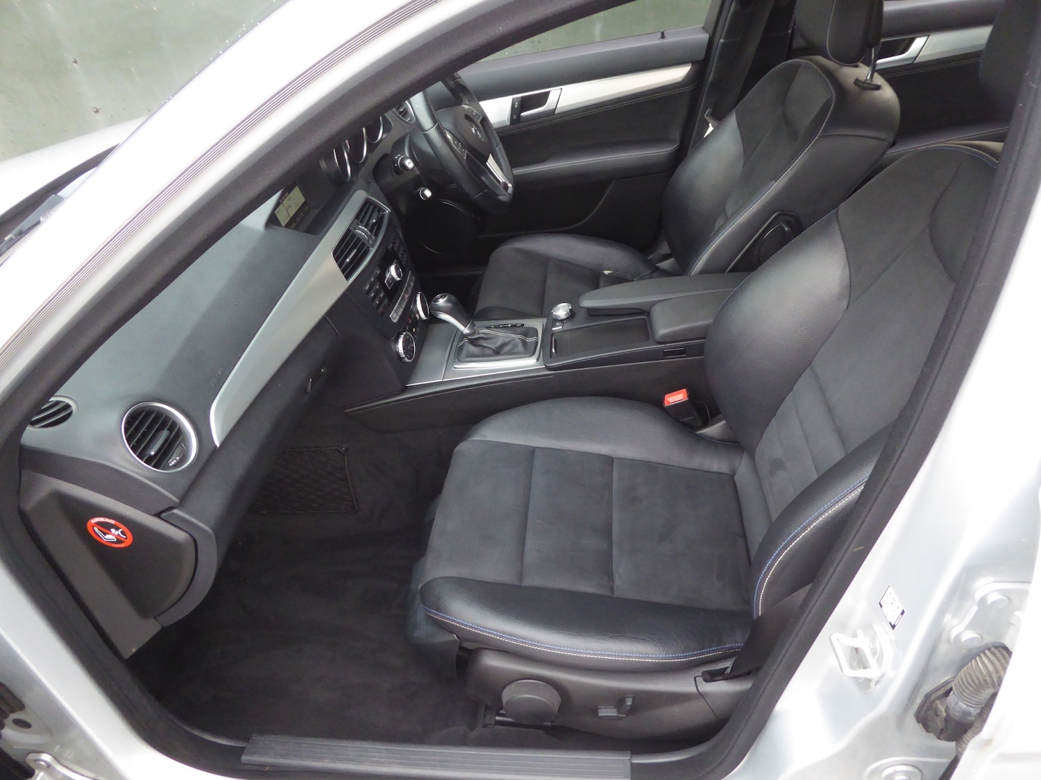 Used Mercedes-Benz C Class 2014 for sale - 77368009: Photo 13