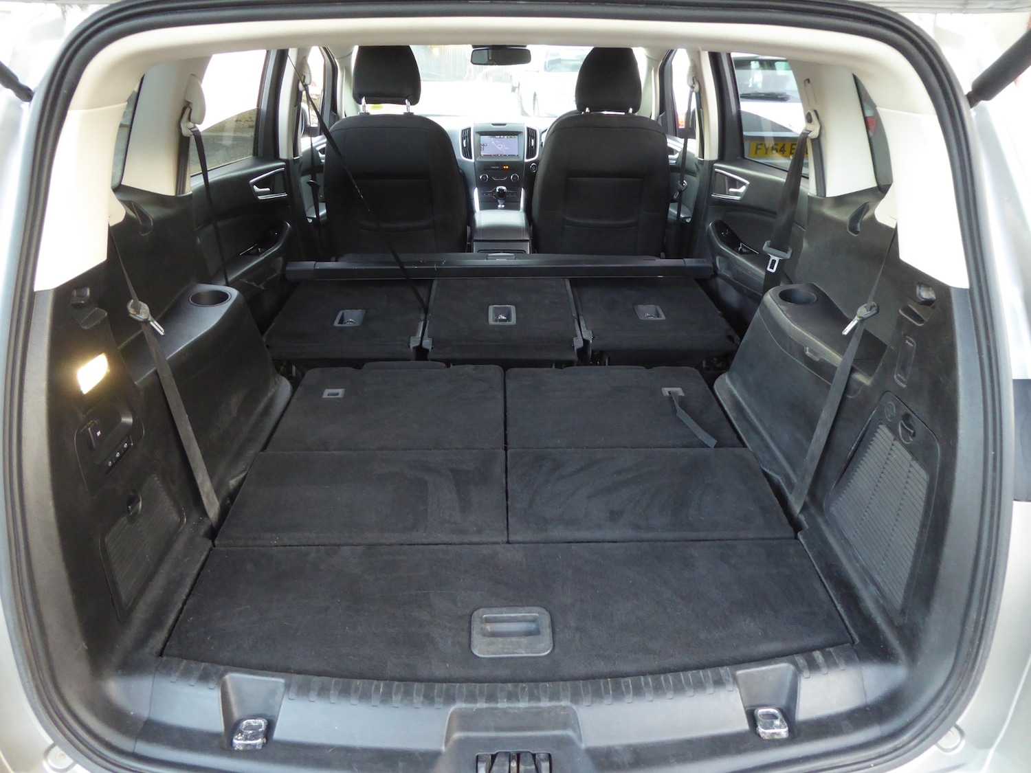 Used Ford S-Max 2015 for sale - 76908208: Photo 12