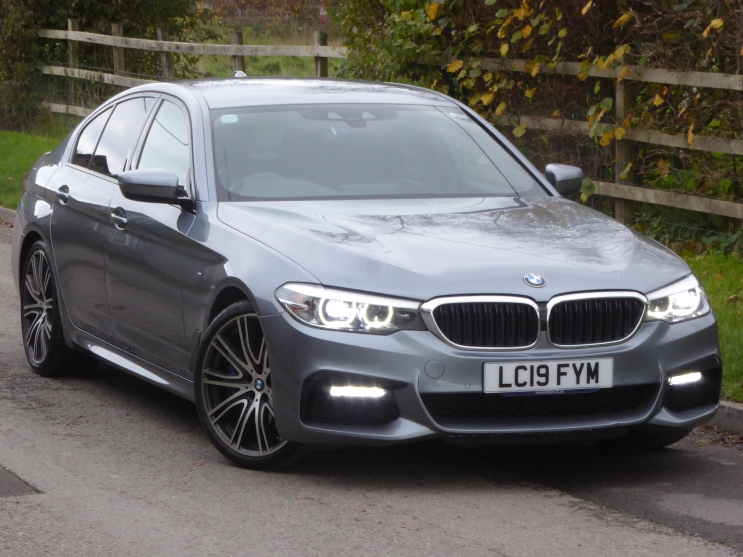 Used BMW 5 Series 2019 for sale - 76603110: Photo 2