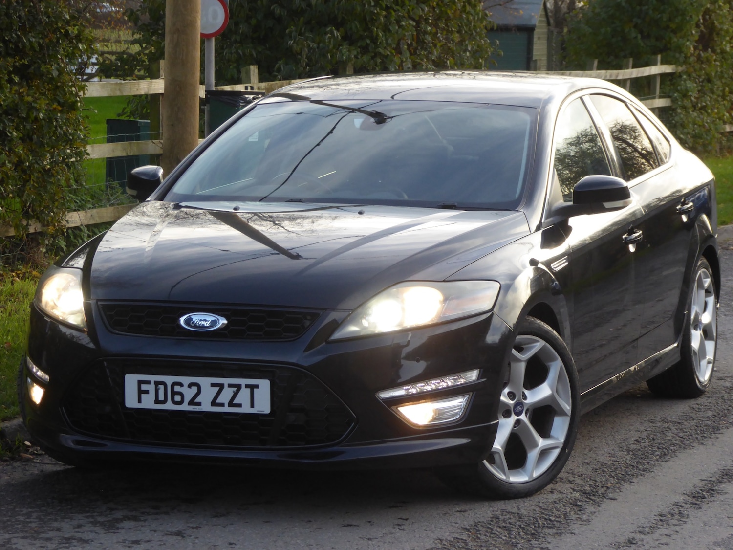 Used Ford Mondeo 2013 for sale - 76567836: Photo 2