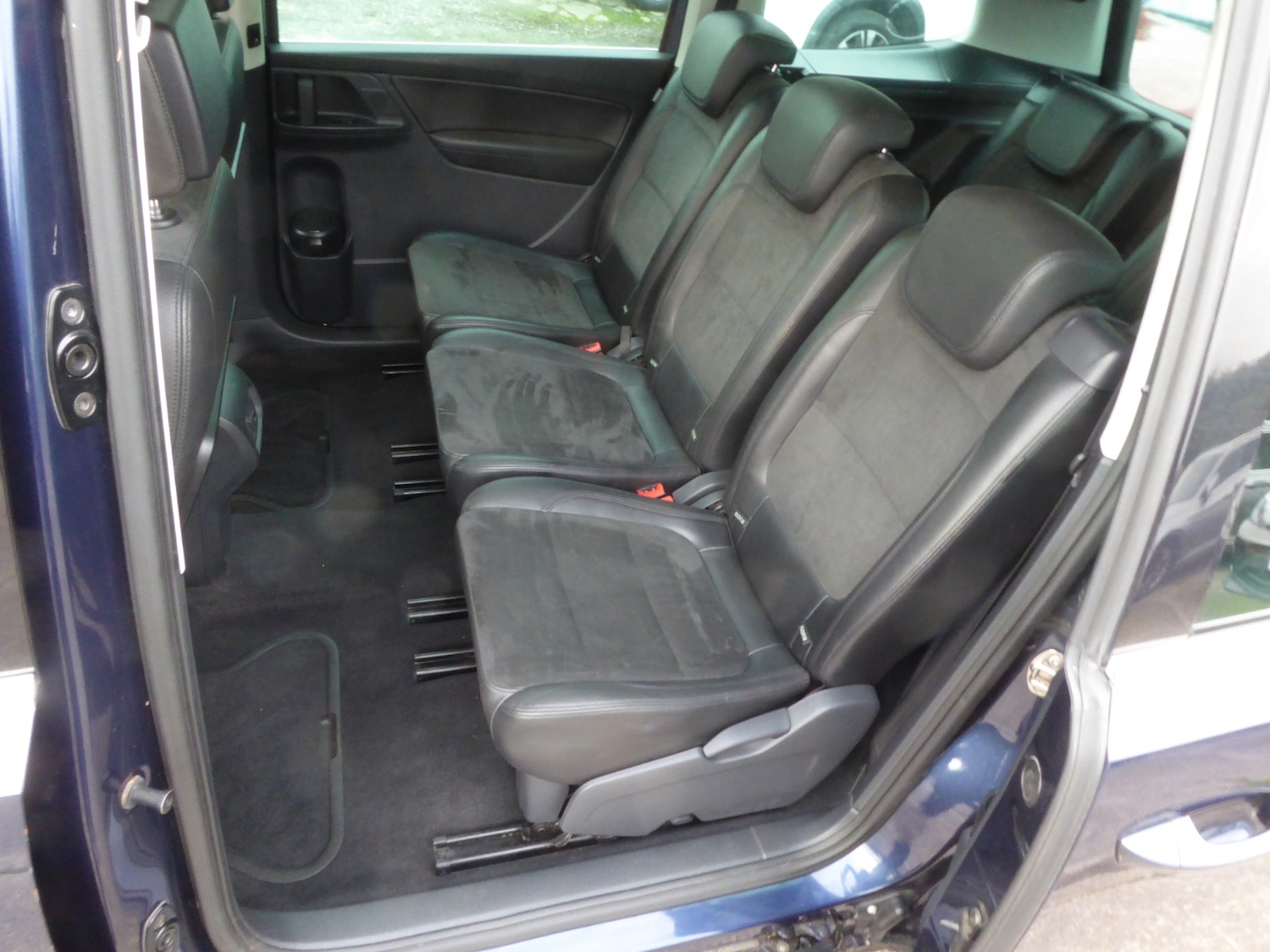 Used Volkswagen Sharan 2012 for sale - 76343980: Photo 10