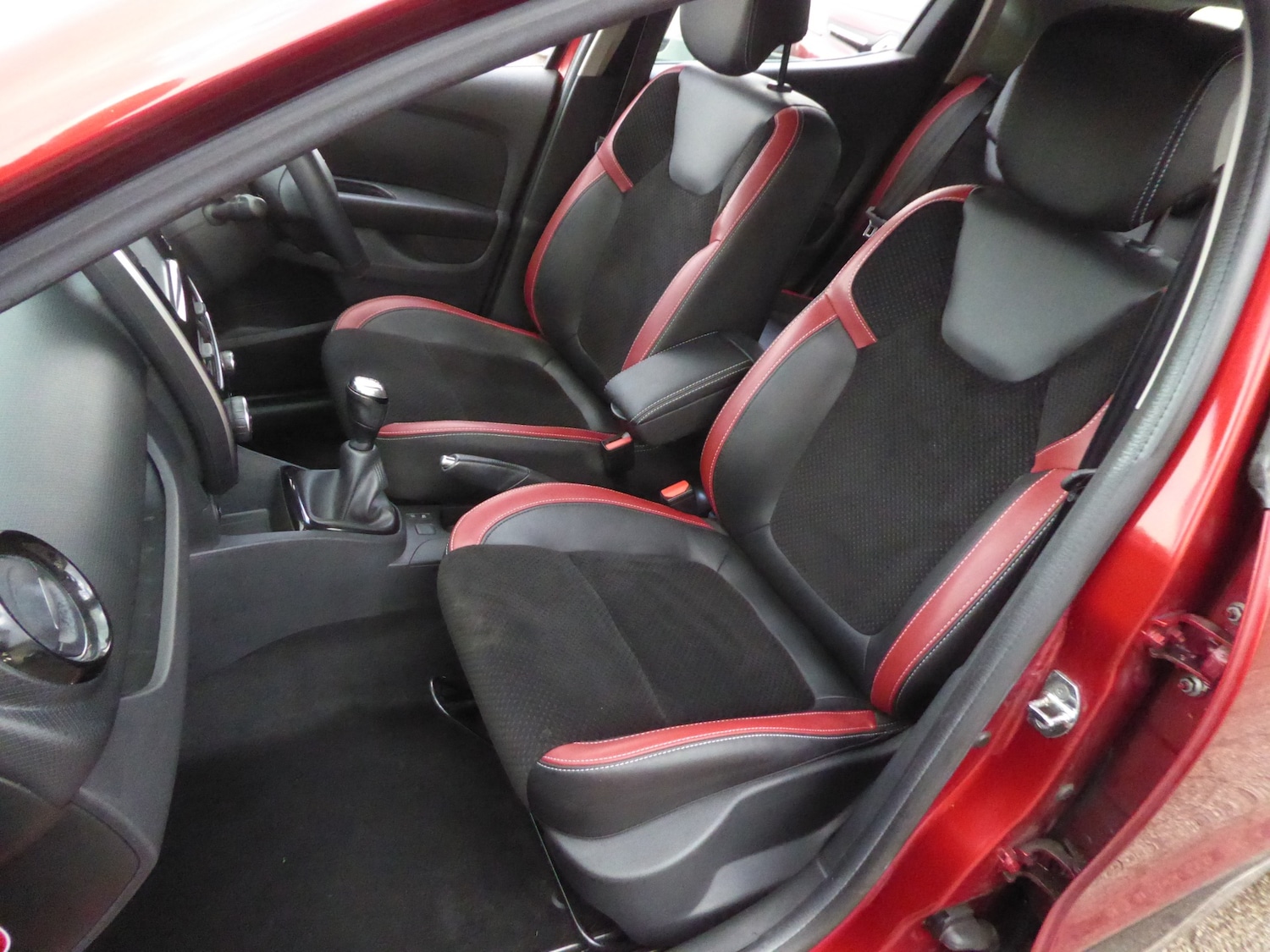 Used Renault Clio 2017 for sale - 76429392: Photo 13