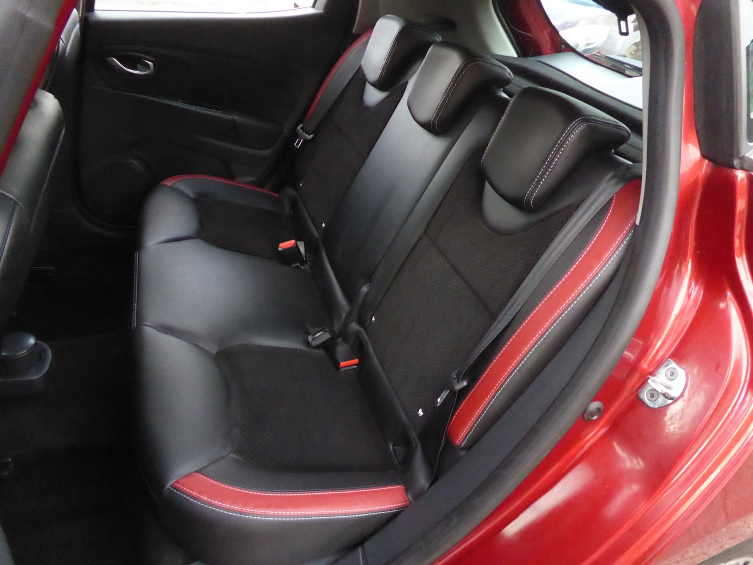 Used Renault Clio 2017 for sale - 76429392: Photo 14