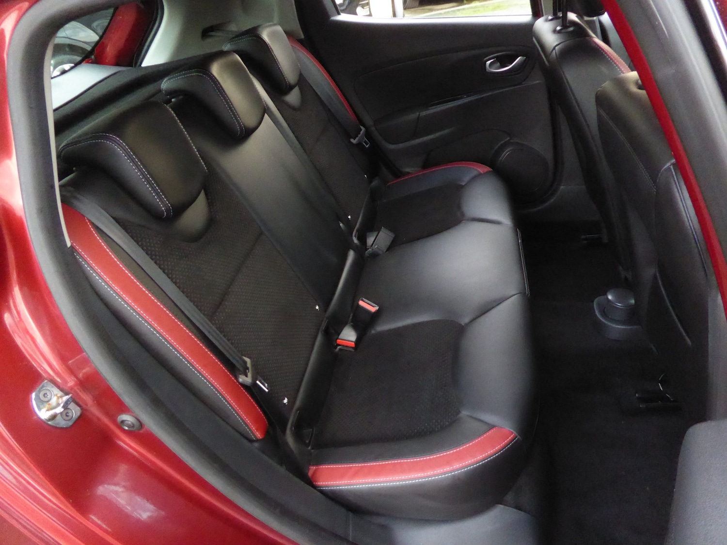 Used Renault Clio 2017 for sale - 76429392: Photo 15