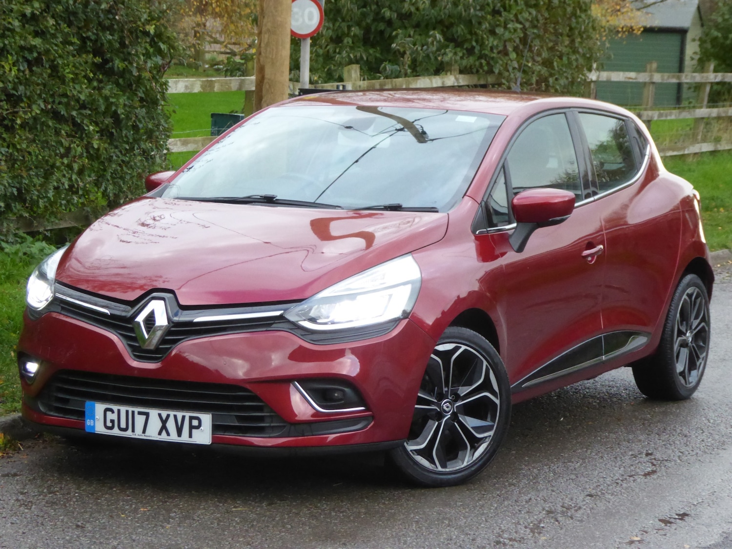 Used Renault Clio 2017 for sale - 76429392: Photo 28