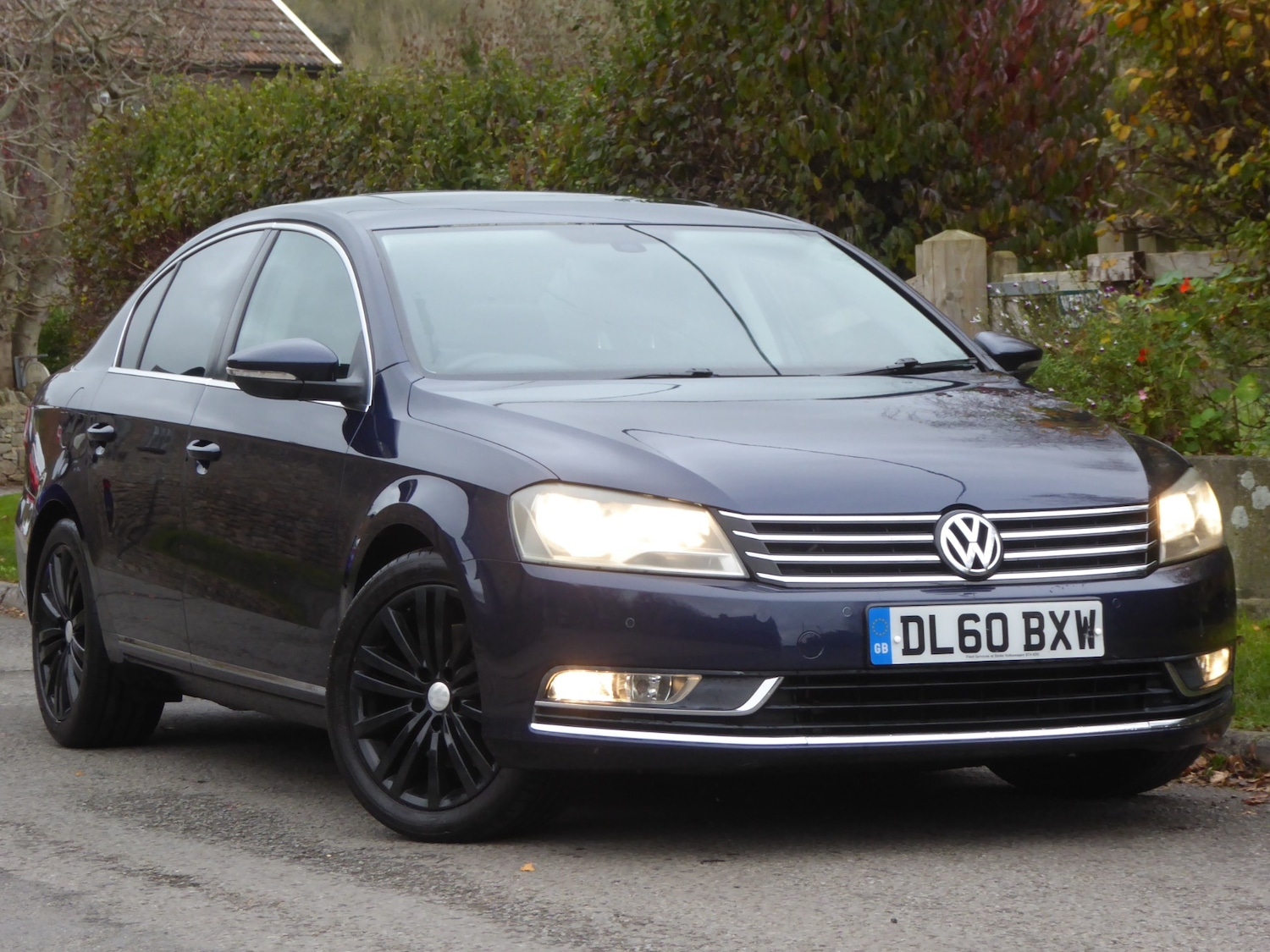 Used Volkswagen Passat 2011 for sale - 76492315: Photo 1