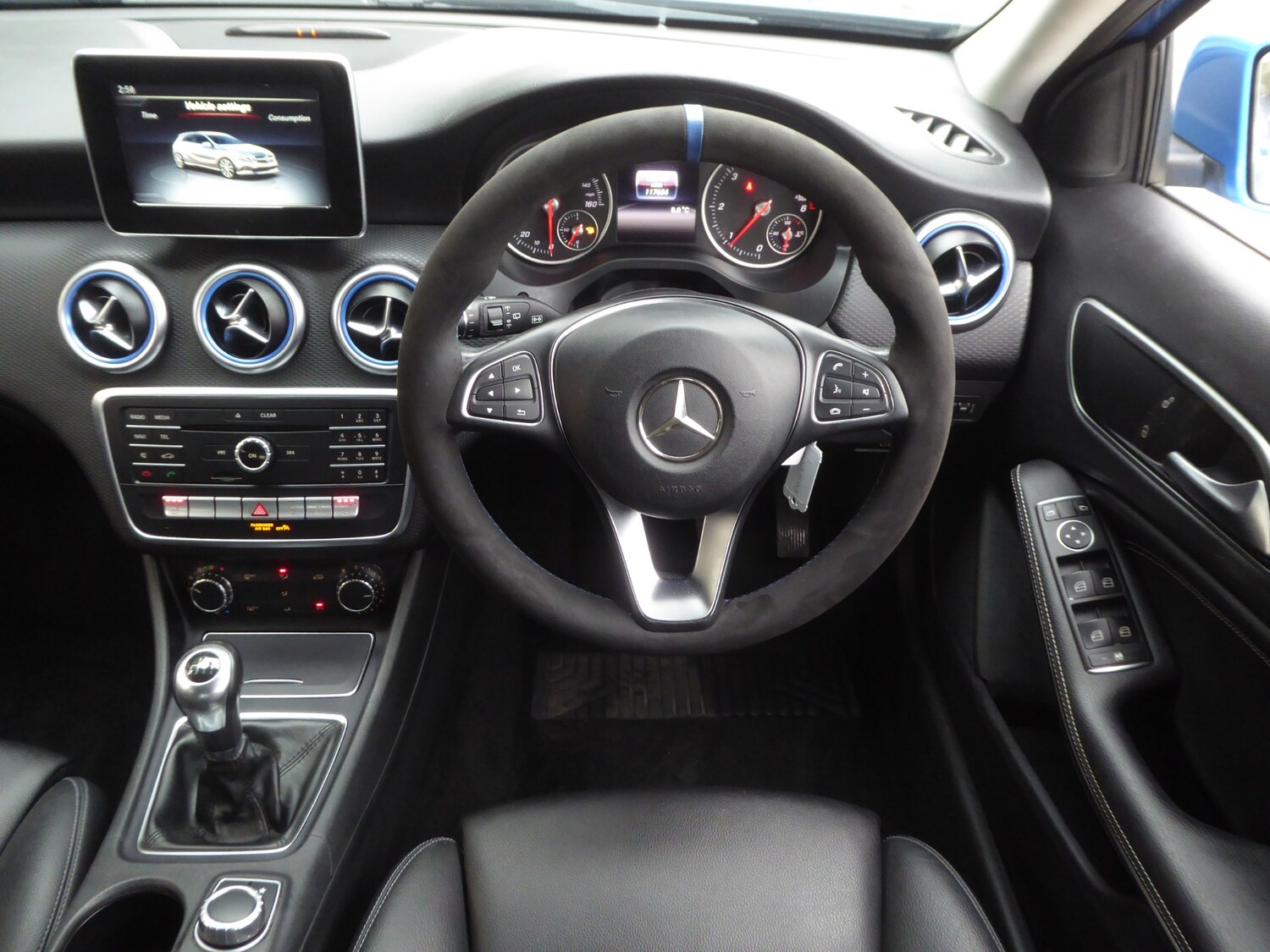 Used Mercedes-Benz A-Class 2016 for sale - 77367383: Photo 8