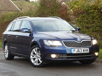 Used Skoda Superb 2013 for sale - 76532527: Photo