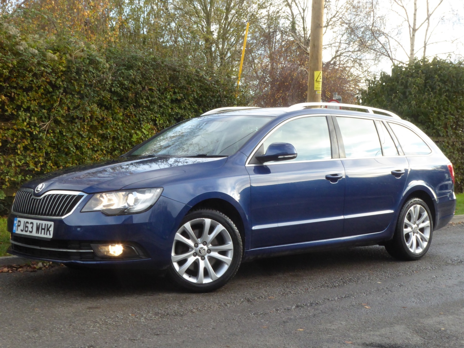 Used Skoda Superb 2013 for sale - 76532527: Photo 2