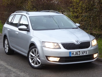 2013 (63) - 2.0 TDI CR Elegance 5dr Estate £20 Road TAX