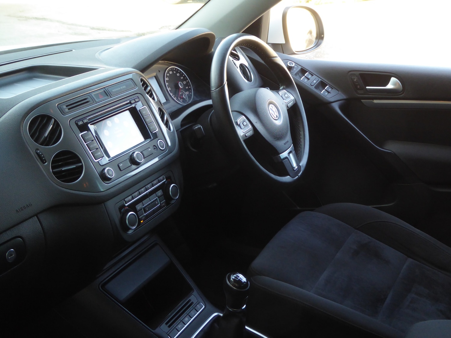 Used Volkswagen Tiguan 2015 for sale - 77732917: Photo 16