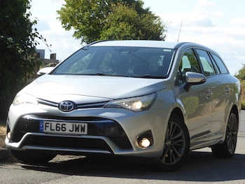 Used Toyota Avensis 2016 for sale - 79459744: Photo