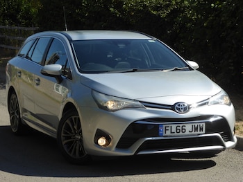 Used Toyota Avensis 2016 for sale - 79459744: Photo