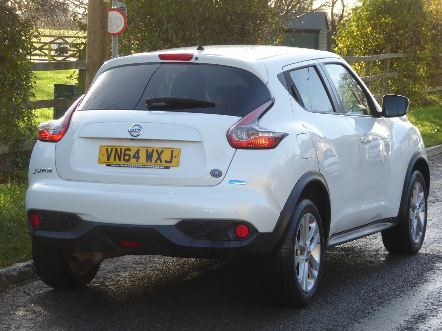 Used Nissan Juke 2014 for sale - 76722058: Photo 3