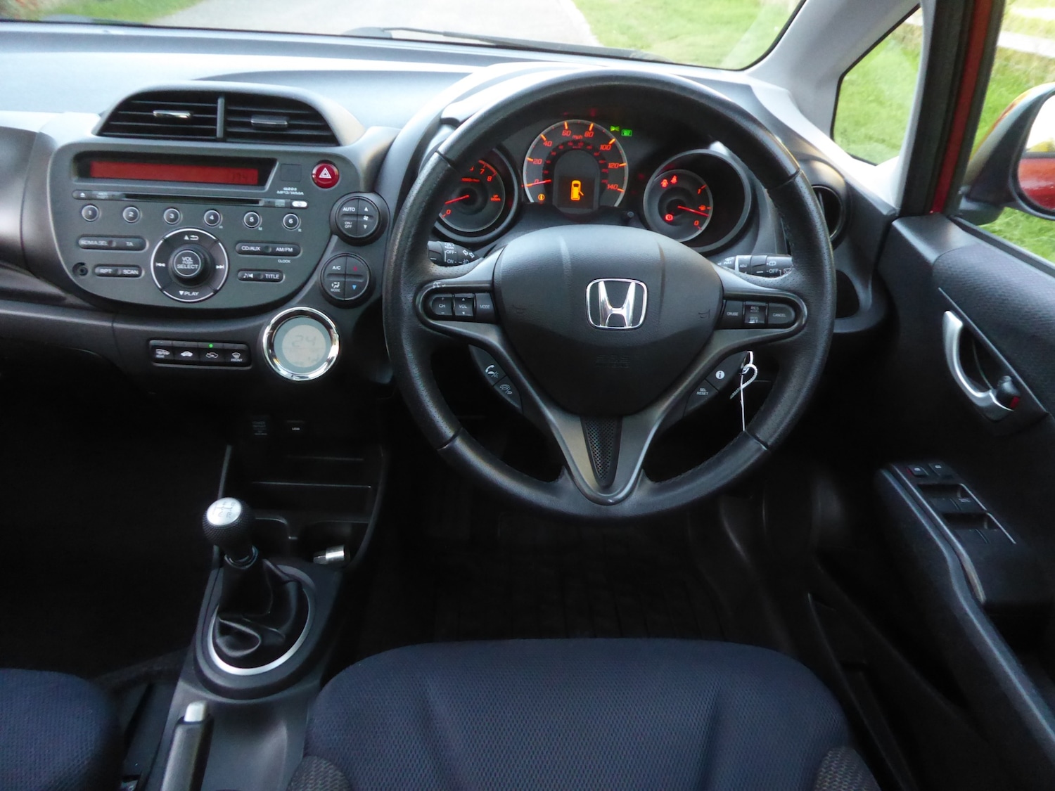 Used Honda Jazz 2014 for sale - 76026906: Photo 8