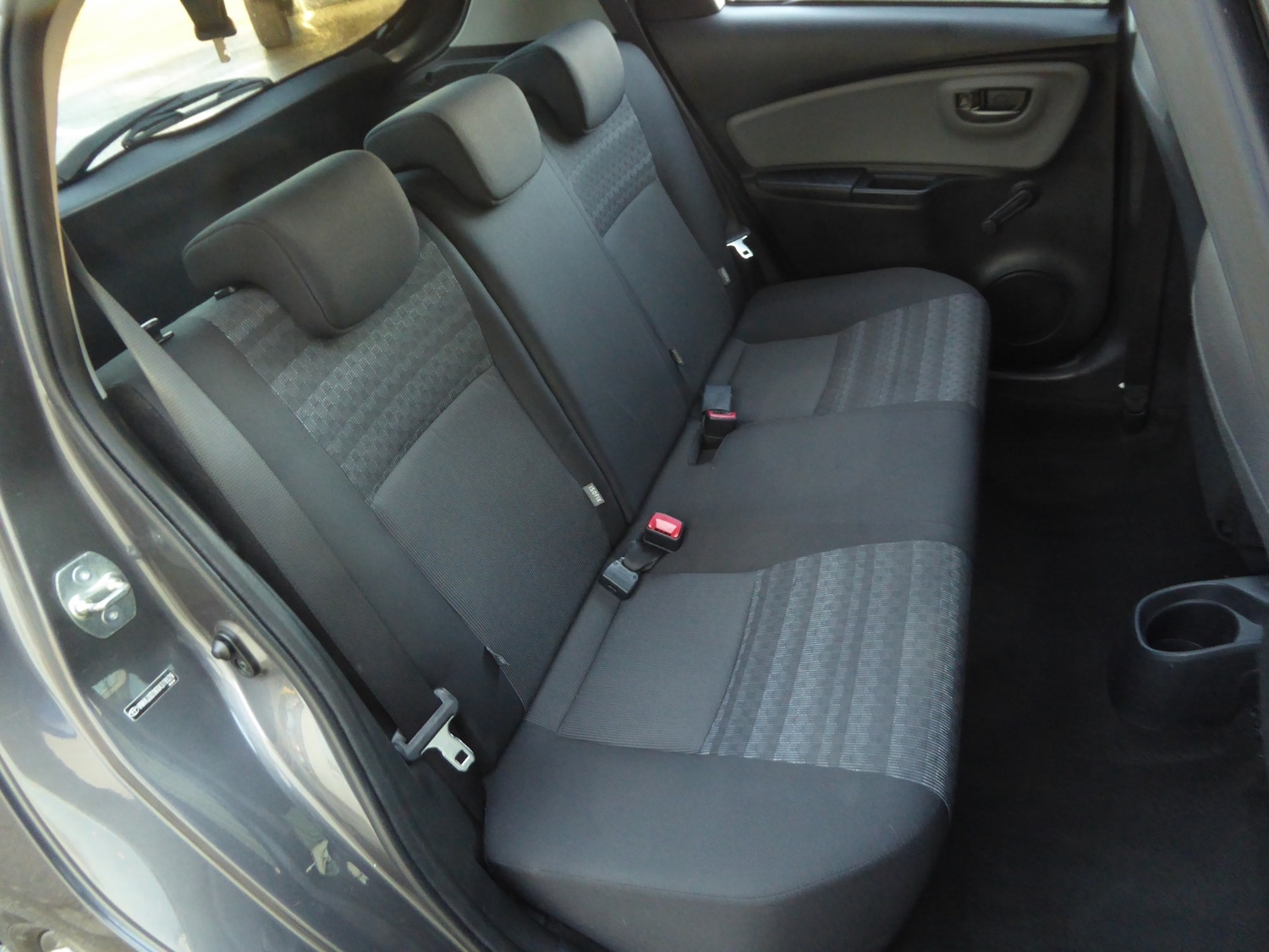 Used Toyota Yaris 2016 for sale - 76766934: Photo 11