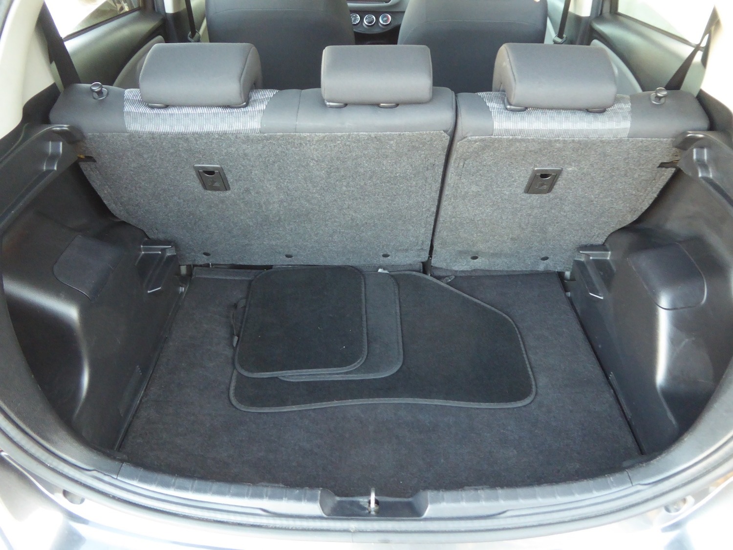 Used Toyota Yaris 2016 for sale - 76766934: Photo 13