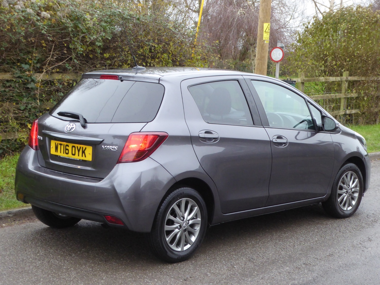 Used Toyota Yaris 2016 for sale - 76766934: Photo 16