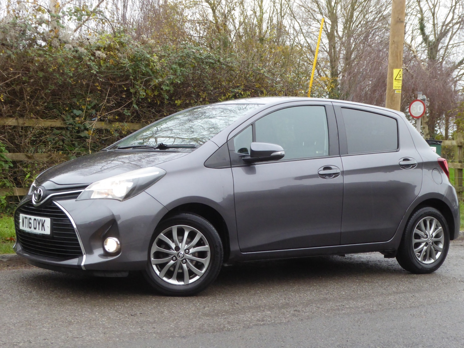 Used Toyota Yaris 2016 for sale - 76766934: Photo 34