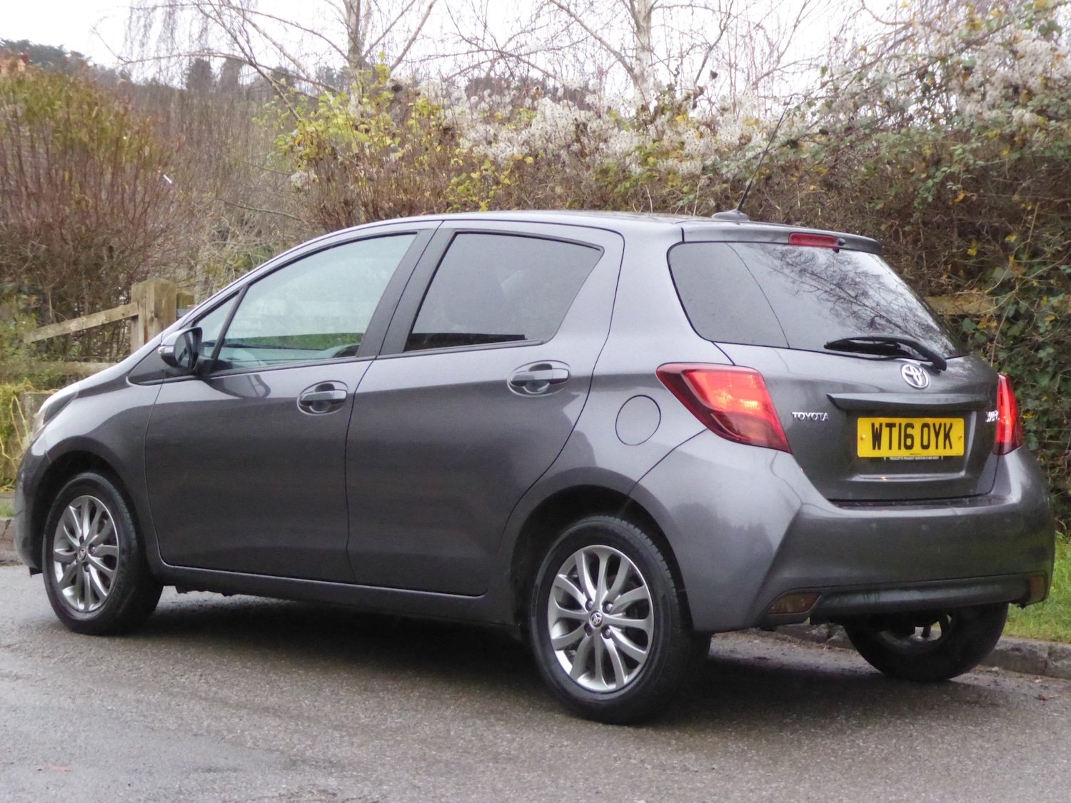 Used Toyota Yaris 2016 for sale - 76766934: Photo 4
