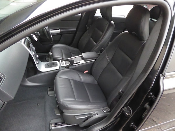 Used Volvo V50 2012 for sale - 76222086: Photo 17
